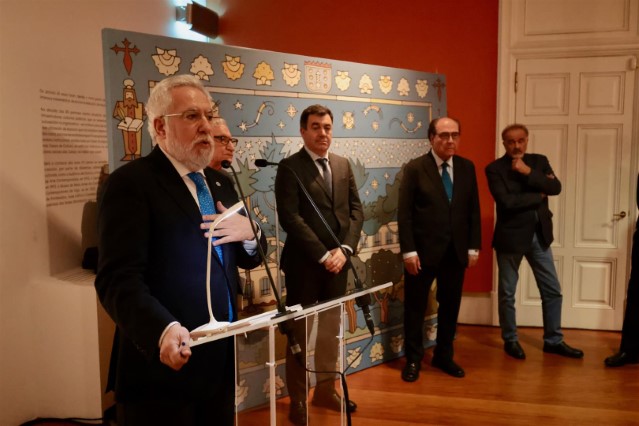 O Parlamento de Galicia expón en Pontevedra unha selección da súa colección de arte